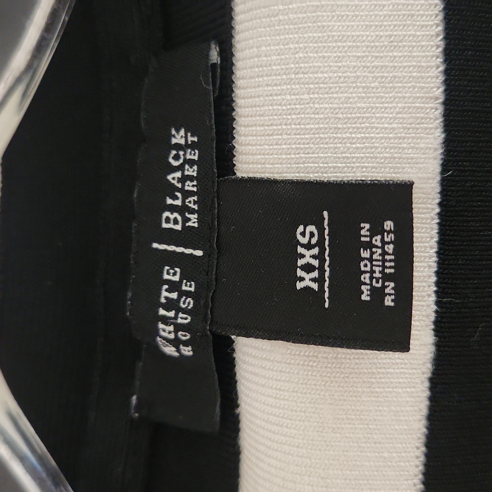 White House Black Market Black White Stripe XXS EUC Top - Picture 3 of 14